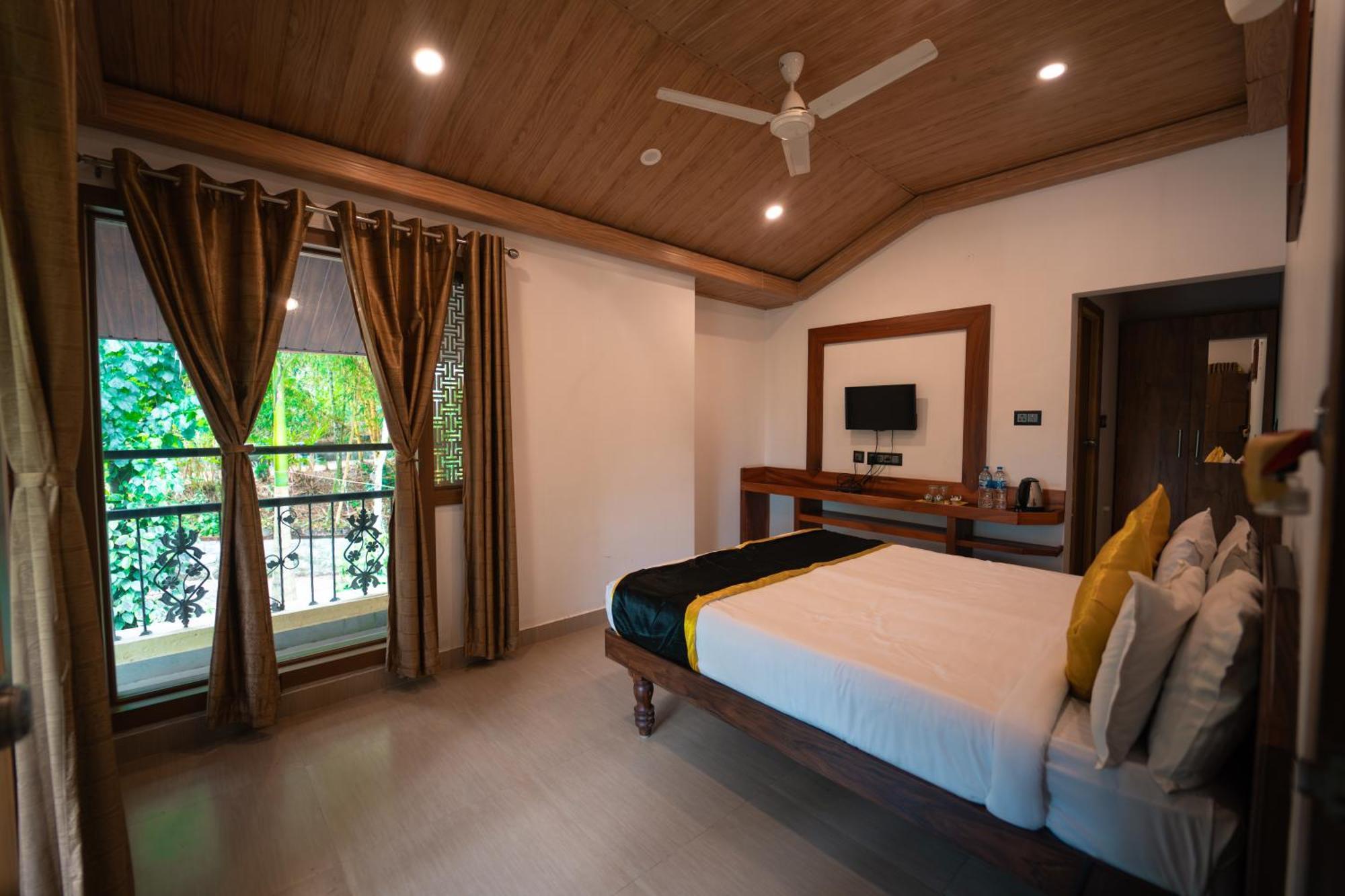 Kingmaker'S Plantation With River Stream Madikeri Extérieur photo