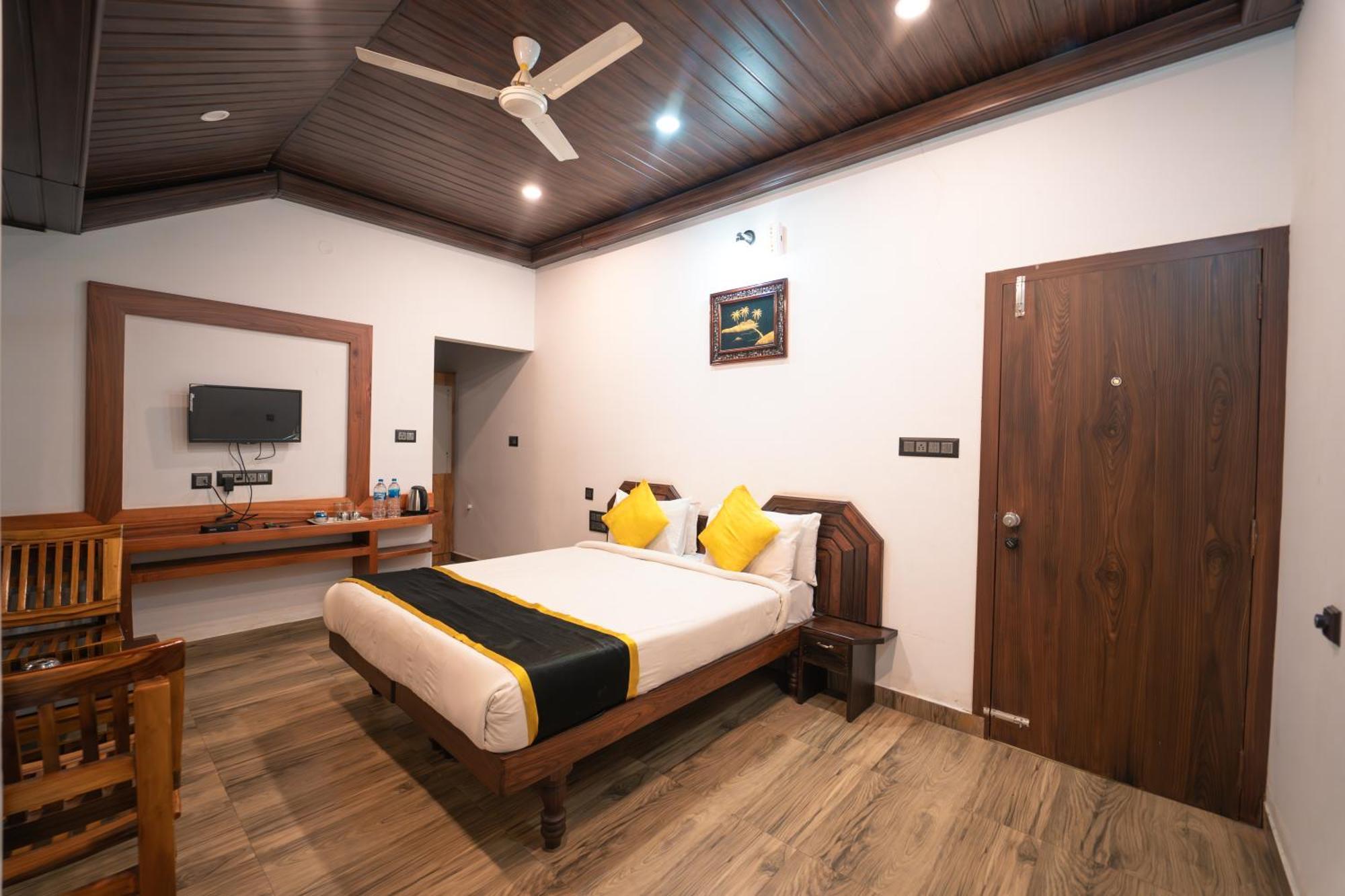 Kingmaker'S Plantation With River Stream Madikeri Extérieur photo