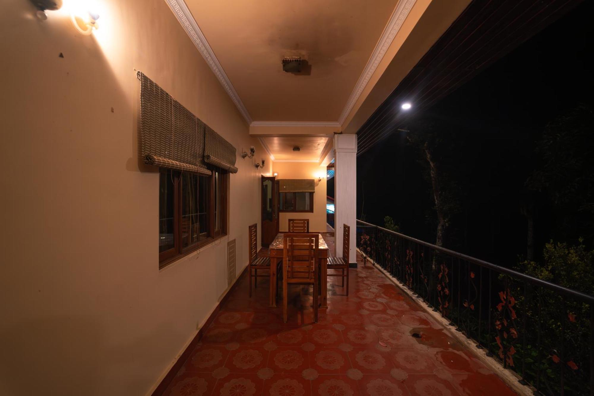 Kingmaker'S Plantation With River Stream Madikeri Extérieur photo