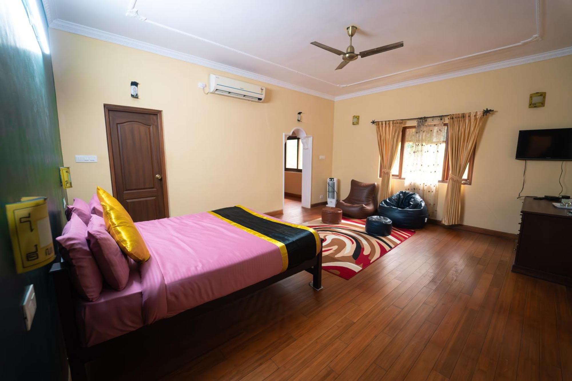 Kingmaker'S Plantation With River Stream Madikeri Extérieur photo