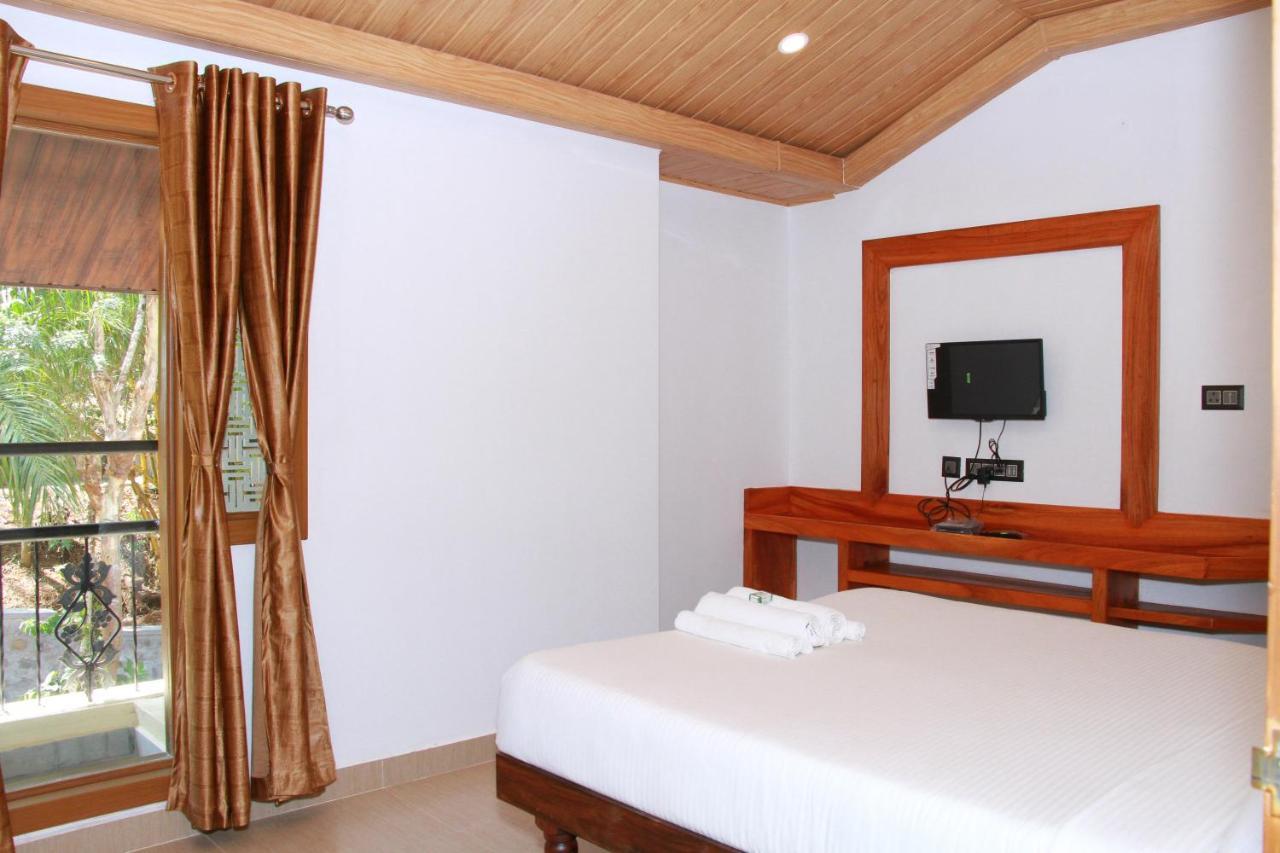 Kingmaker'S Plantation With River Stream Madikeri Extérieur photo