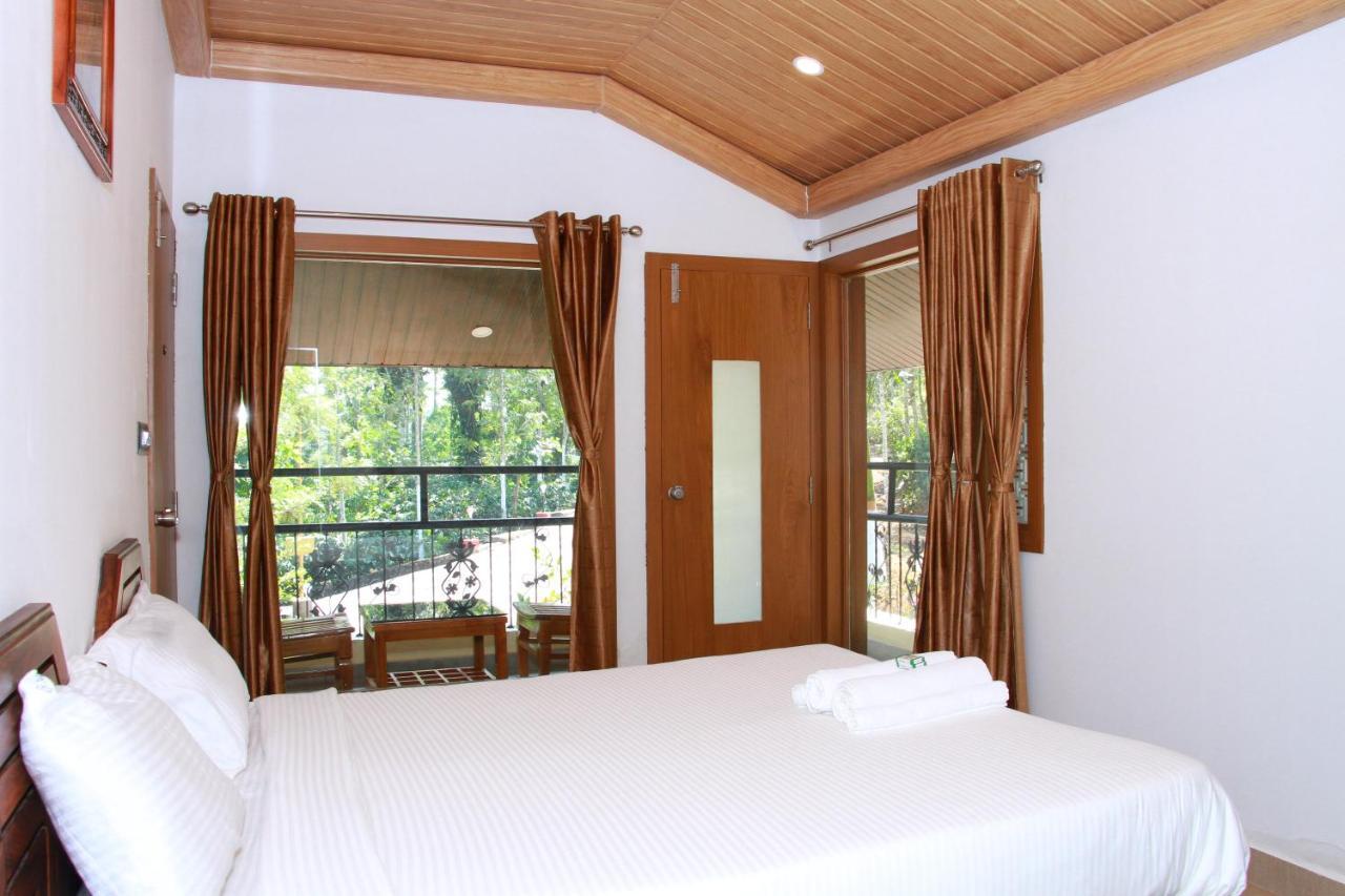 Kingmaker'S Plantation With River Stream Madikeri Extérieur photo